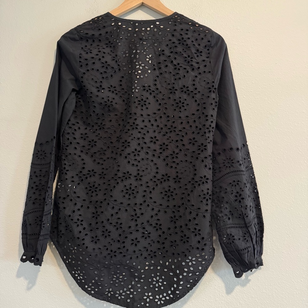 Veronica Beard Peggy Blouse Eyelet Button-Up Long Sleeve 0 $395 - Picture 2 of 6
